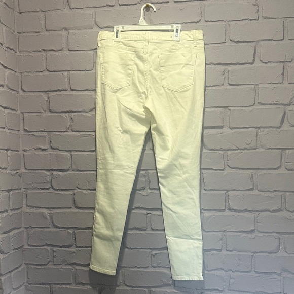 NEW Elegant Cream Skinny Jeans for Women size 8 - Picture 8 of 8